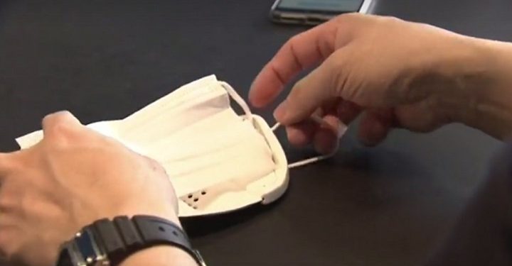 8 dilde çeviri yapabilen akıllı maske