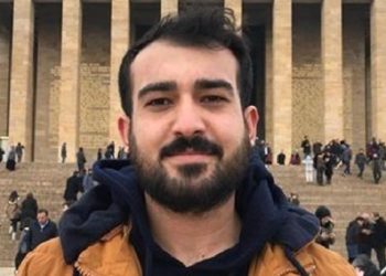 Babasını koronavirüsten kaybeden doktorun isyanı…