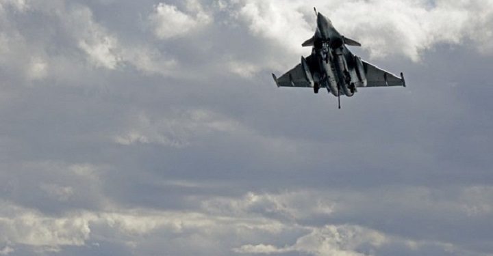 Fransa, Yunanistan’a savaş uçağı hibe ediyor