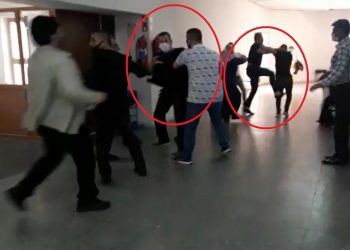 Bursa Adliyesi’nde tekme ve yumruklu kavga