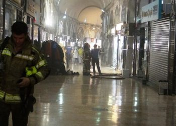 Bursa’da Tarihi Kapalı Çarşı’da yangın!