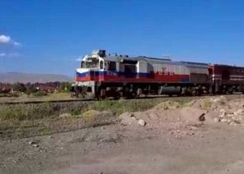 1 km uzunluğundaki tren Kocaeli’ye ulaştı