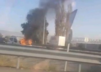 Bursa’da seyir halindeki araç yandı!