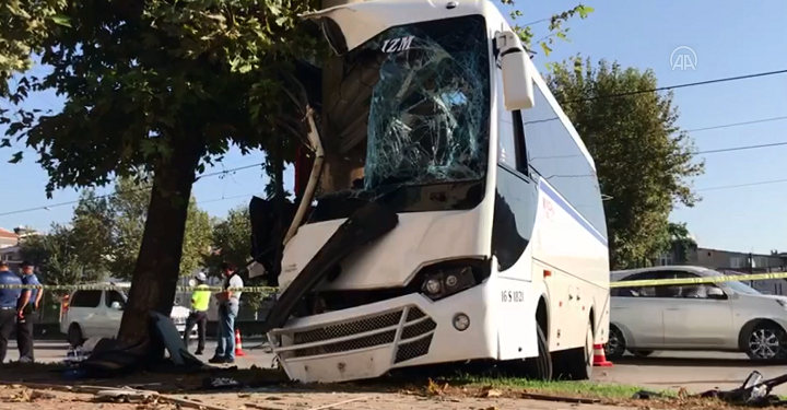 Bursa’da işçi servisi kaza yaptı! Ölüler ve yaralılar var