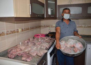 Elektrikler kesildi, kurban etleri çöpe atıldı