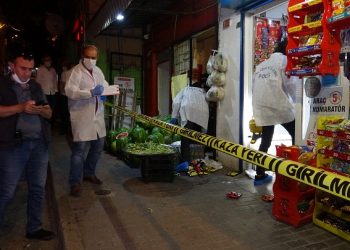 Bursa’da marketi pompalı tüfekle bastı!