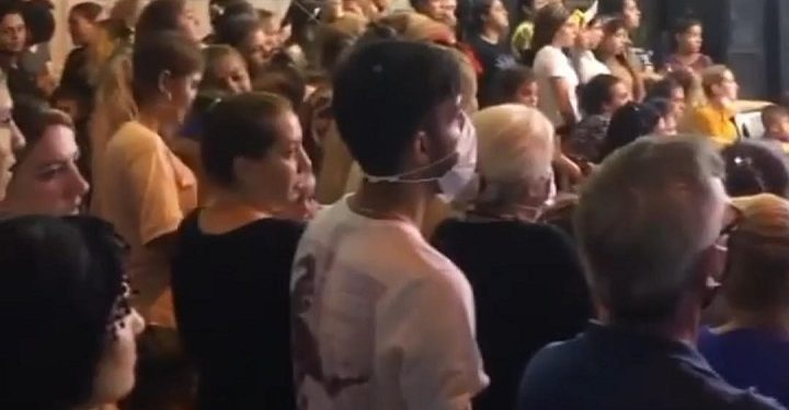 Sadece 1 kişi maske takmıştı… Düğün sahibine ceza!