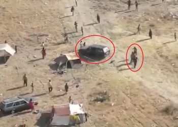 Bursa’da bir sürücü aracını insanların üzerine sürdü!