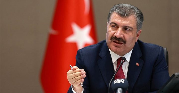 Sağlık Bakanı, tehdit edilen Büşra hemşireyle görüştü