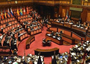 İtalya’da 5 milletvekiline istifa çağrısı