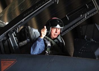 Hulusi Akar: Geldikleri gibi giderler