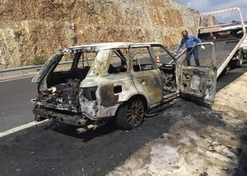 Orhangazi’de seyir halindeki cip yandı