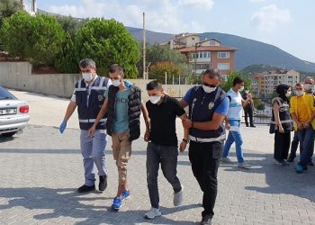 Bursa’da gasp şüphelisi 5 kişi yakalandı