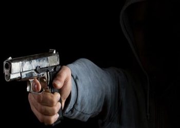 Şarj aleti yüzünden ağabeyini öldürdü