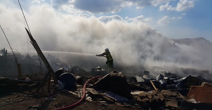 Bursa’da çöplerin atıldığı alanda yangın!