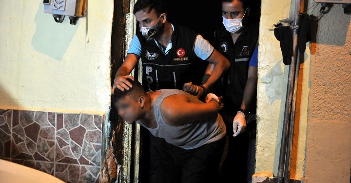 Bursa’da uyuşturucu satıcılarına dev operasyon