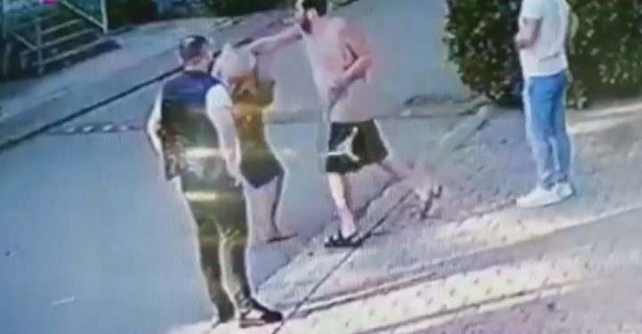 Halil Sezai yaşlı adamı dövdü!