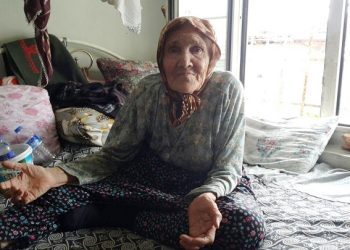 Ağzından düşen altın dişleri çaldılar!