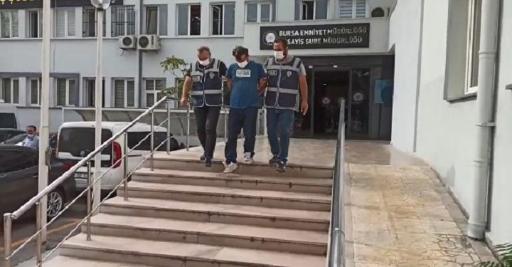 Bursa’da 13 yıl hapis cezası bulunan firari yakalandı