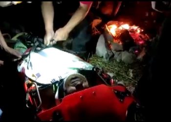 Bursa’da kayalıklardan düşen kişi helikopterle kurtarıldı