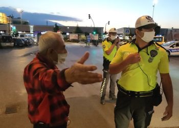 Bursa’da maske cezası yedi, ‘takmıyorum’ diye bağırdı
