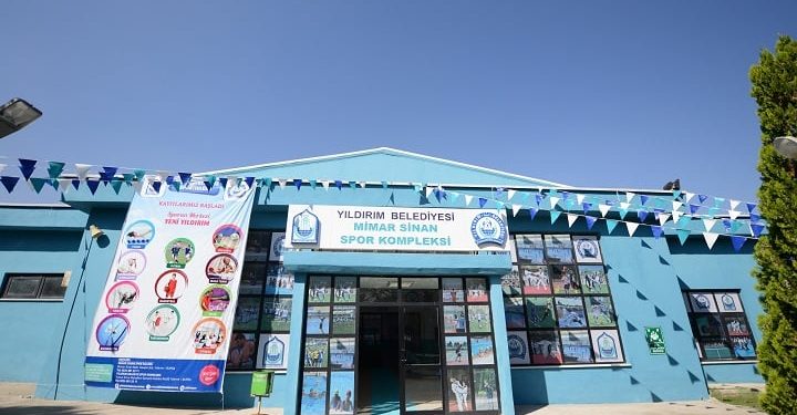 Mimarsinan Spor Kompleksi yenileniyor