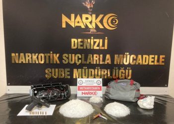 24 Bi̇n Ki̇şi̇yi̇ Zehi̇rleyecek 2,5 Ki̇lo Uyuşturucu Hoparlör Ve Bebek Bezi̇nden Çıktı