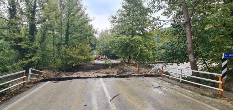 Bartın-Karabük Yolunda İki̇nci̇ Köprü Çöktü