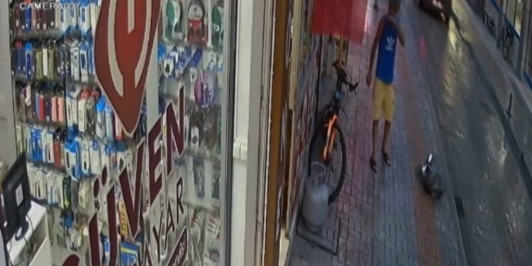 Bi̇si̇klet Hırsızlığı Kamerada