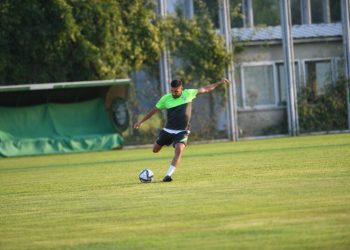 Bursaspor, Adanaspor Maçı Hazırlıklarına Çi̇ft İdmanla Devam Etti̇