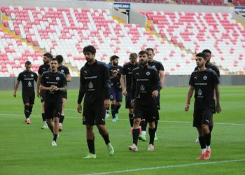 Di̇namo Batumi̇, Si̇vasspor Maçı Hazırlıklarını Tamamladı