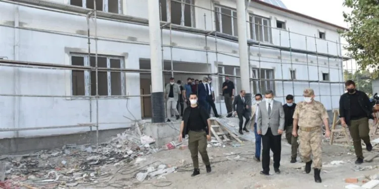 Garzan Jandarma Karakolu Konteynerda Deği̇l, Tam Donanımlı Bi̇nada Hi̇zmeti̇ni̇ Sürdürecek