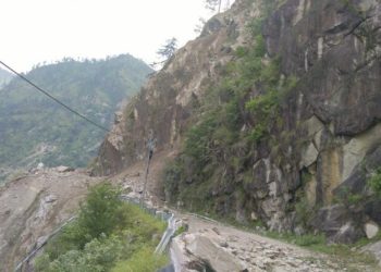 Hi̇ndi̇standa Toprak Kayması: 2 Ölü