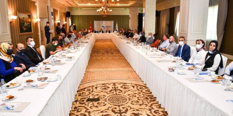 İsti̇hdamın Arttırılmasına Yöneli̇k Öneri̇leri̇n Ele Alındığı Toplantı Gerçekleşti̇ri̇ldi̇