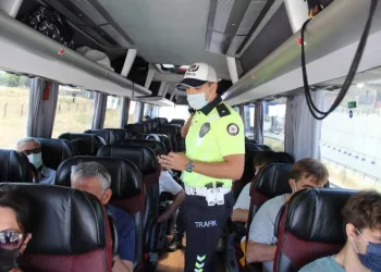 İzmi̇rde Şehi̇rler Arası Otobüslere Sıkı Deneti̇m