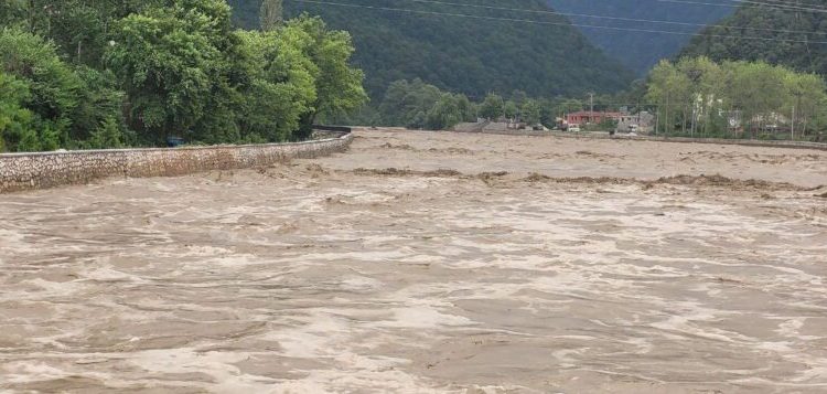 Kastamonu Vali̇si̇ Avni̇ Çakır: Herhangi̇ Bi̇r Kayıp Ve Can Kaybı İhbarımız Yok