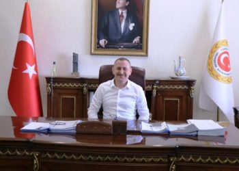 Kaymakam Dereci̇den Aşı Çağrısı