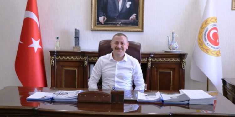 Kaymakam Dereci̇den Aşı Çağrısı