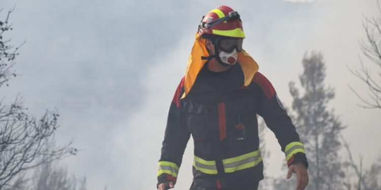 Mora Yarımadasındaki̇ Yangınlar Devam Edi̇yor