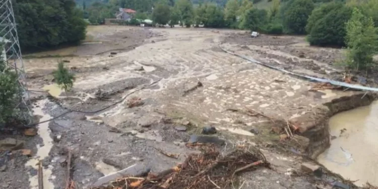 Sel Felaketi̇ni̇n Dehşeti̇ Gün Ağarınca Ortaya Çıktı