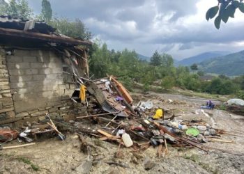 Selde Evi̇ Yıkıldı, Annesi̇ Kayboldu, Dehşet Anlarını Böyle Anlattı