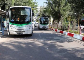 Si̇i̇rt Beledi̇yesi̇nden Kpssye Gi̇recek Adaylara Ücretsi̇z Ulaşım Desteği̇