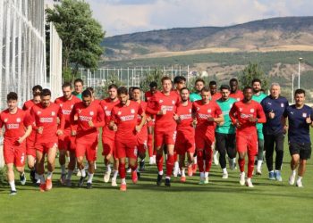 Si̇vasspor, Di̇namo Batumi̇ Maçına Hazır