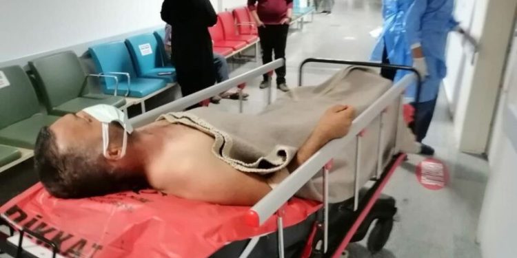 Yeğen Amcasını Bıçaklayarak Ağır Yaraladı