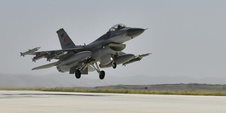 TSK Atina’daki tatbikattan çekildi