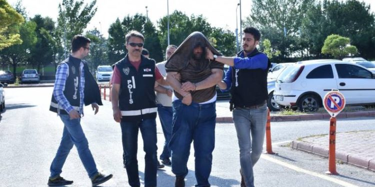 Besicileri dolandıran şüpheliler tutuklandı