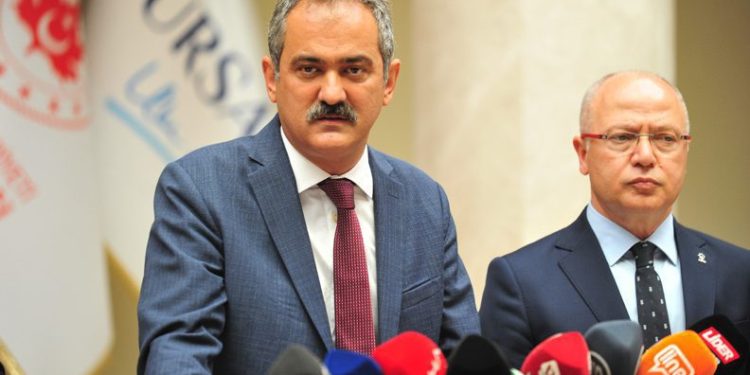 Bursa’da annesini iple boğarak öldürdü