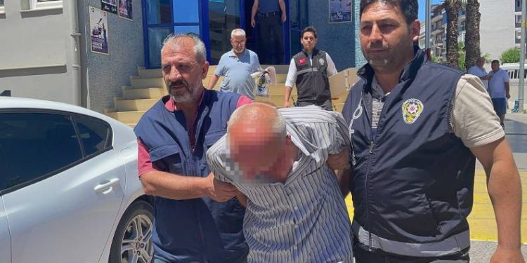 Eşini vurdu, çocuklarıyla kaçarken yakalandı