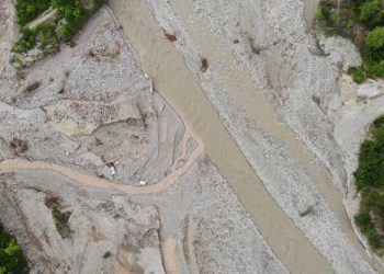 Selin yıktığı köprü ve yollar havadan görüntülendi