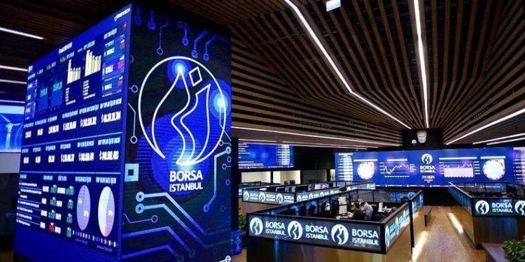 Borsa günü rekor seviyede kapattı
